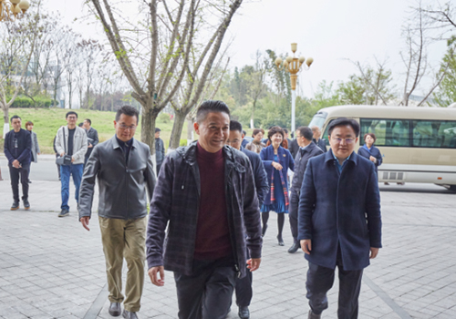 成都市成華區(qū)黨政“四大班子”領(lǐng)導(dǎo) 蒞臨賽英科技考察、調(diào)研